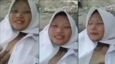 Ngentot Gadis SMA di Batu Sungai Jembut Lebat Basah